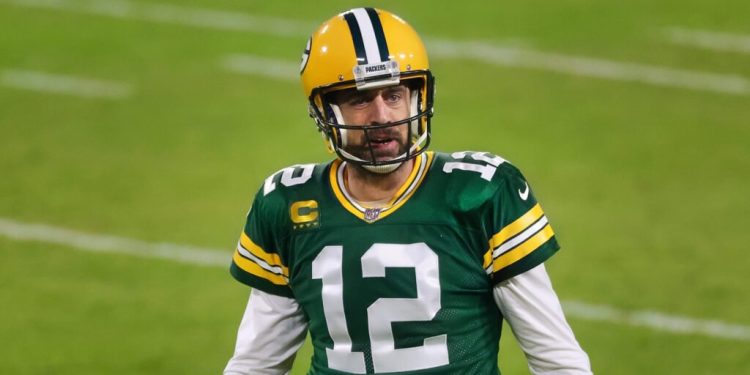 Nfl Executive Rips Off Aaron Rodgers To Hold Packers Hostage In 2022 Takes Advantage Of Him 63E91Be9Bc35A