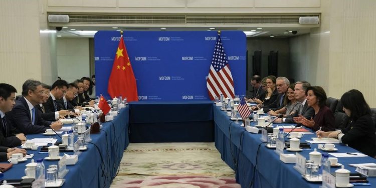 Top Us And Chinese Commerce Officials Express Support For Better Trade Conditions 64Ec20B324957
