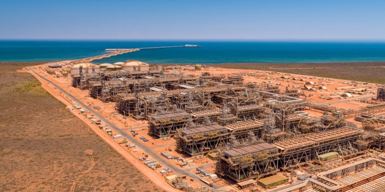 Chevron Withdraws Contract Workers From Australia Lng Project As Strike Begins – Gcaptain